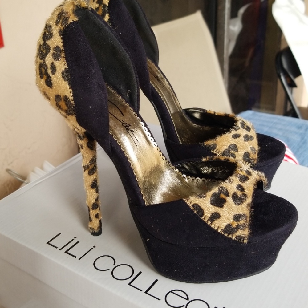 Heels - Picture 2 of 4